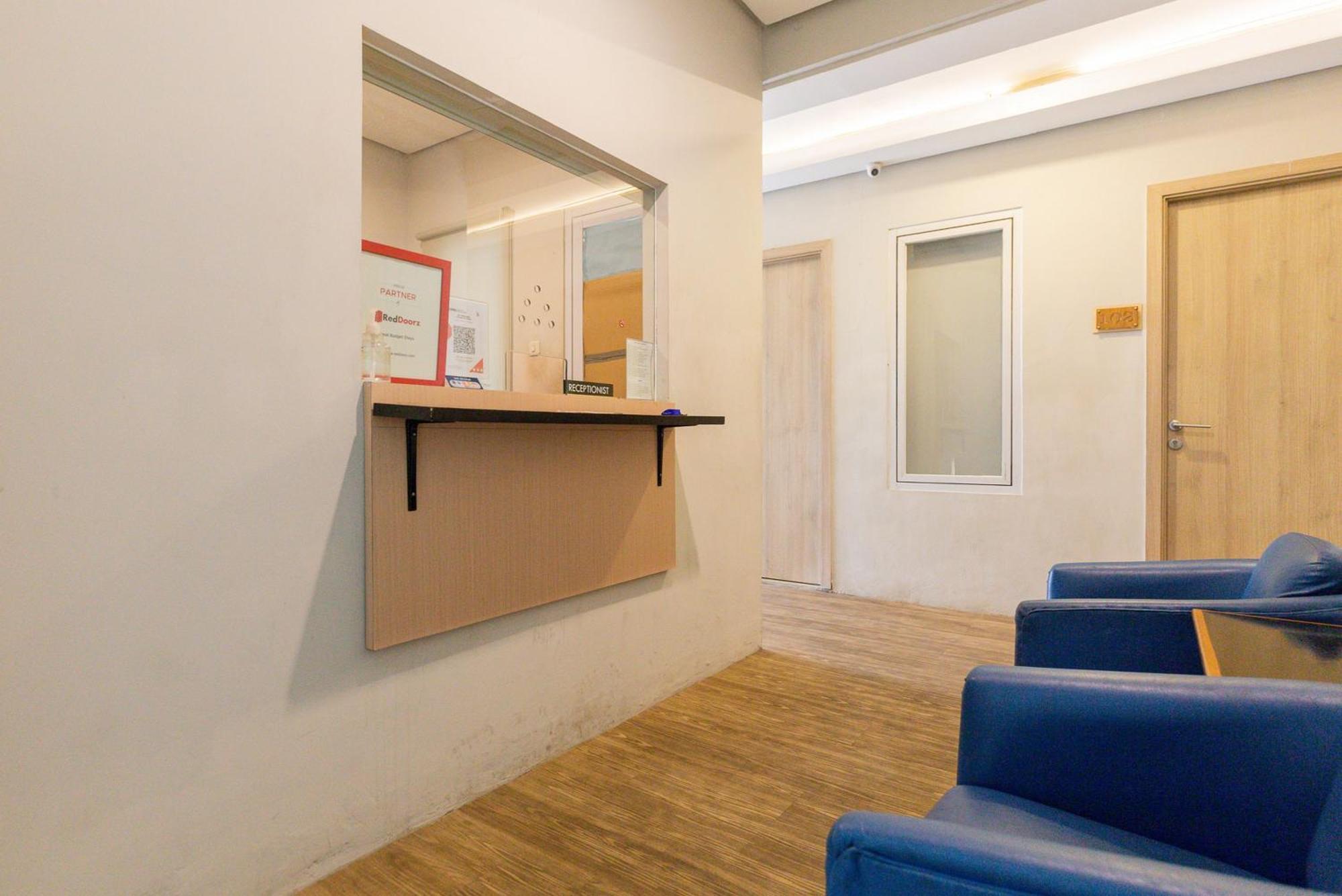 Reddoorz Plus Syariah Near Mall Pondok Indah Τζακάρτα Εξωτερικό φωτογραφία