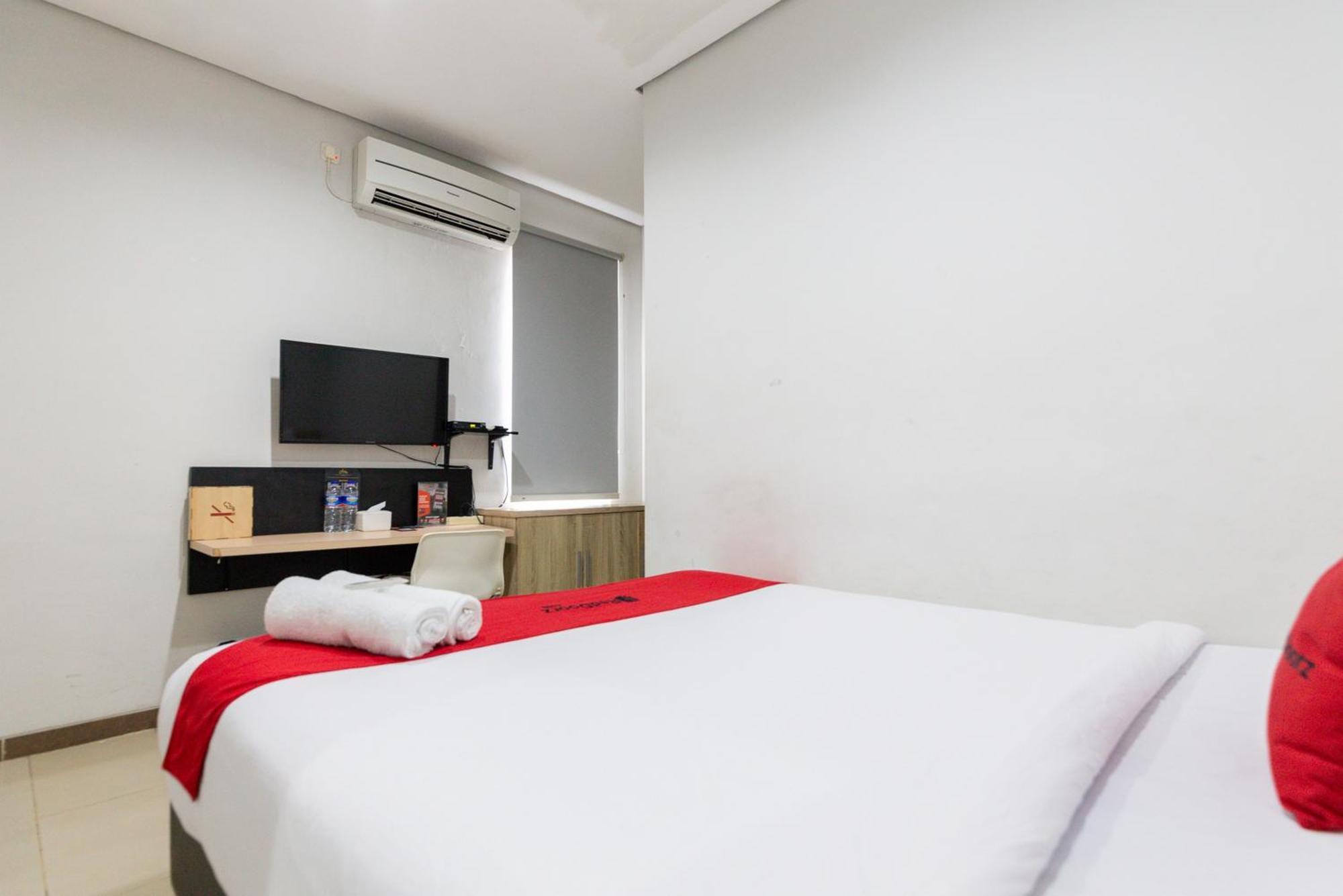 Reddoorz Plus Syariah Near Mall Pondok Indah Τζακάρτα Εξωτερικό φωτογραφία