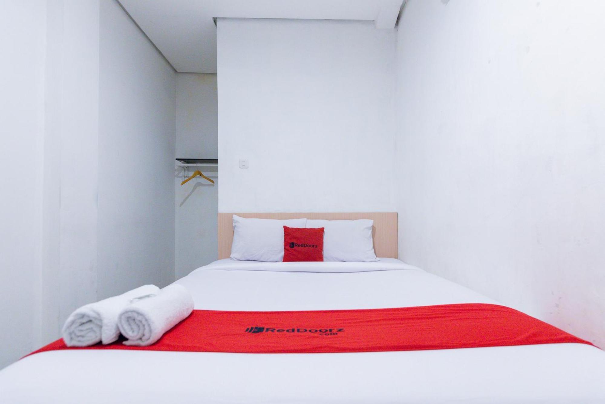Reddoorz Plus Syariah Near Mall Pondok Indah Τζακάρτα Εξωτερικό φωτογραφία