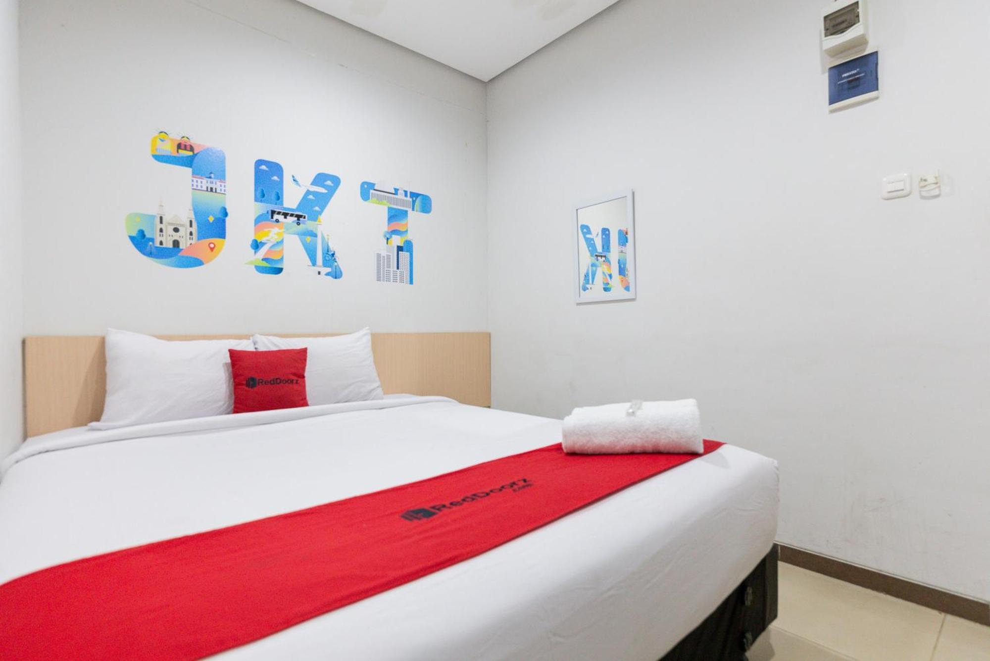 Reddoorz Plus Syariah Near Mall Pondok Indah Τζακάρτα Εξωτερικό φωτογραφία