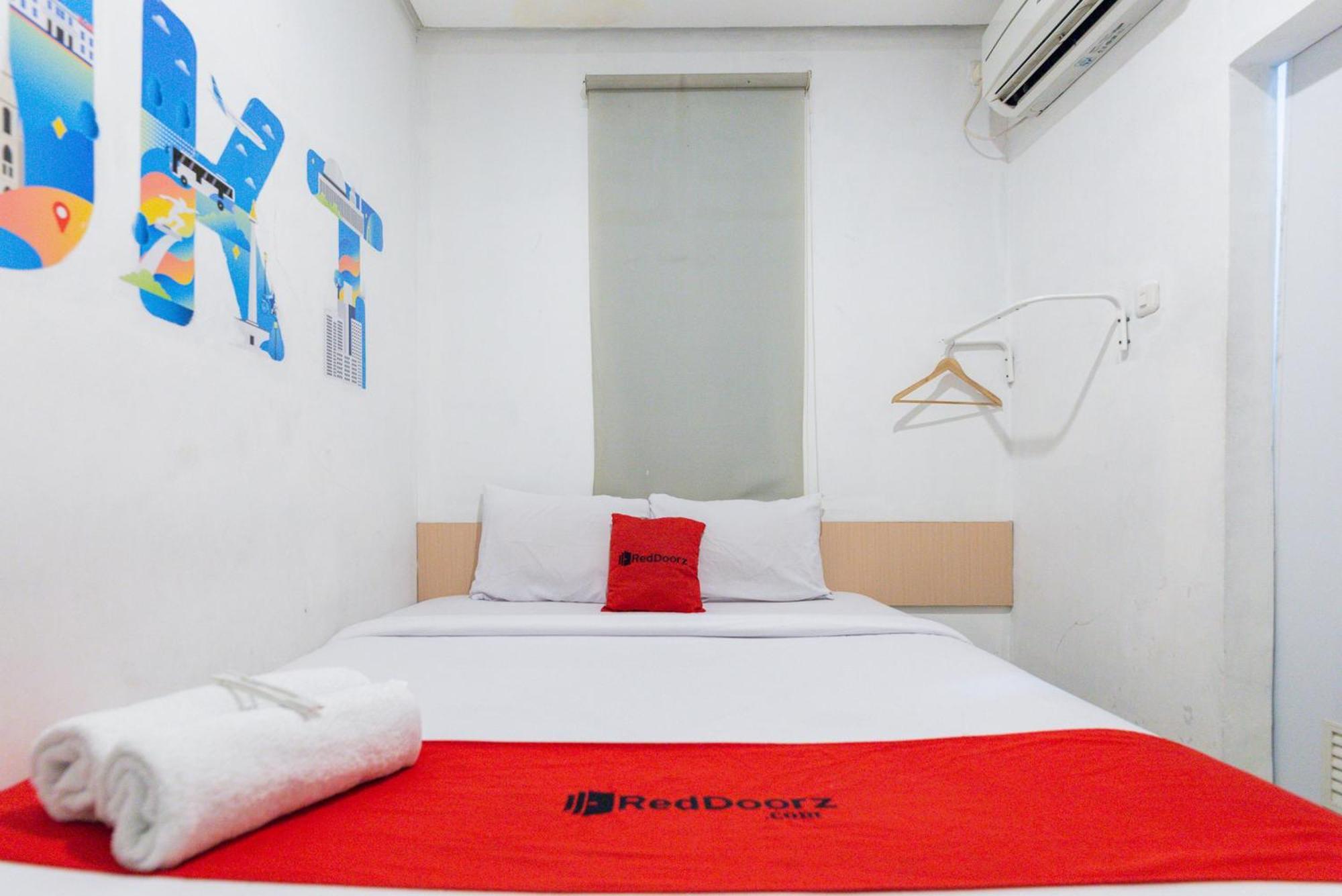 Reddoorz Plus Syariah Near Mall Pondok Indah Τζακάρτα Εξωτερικό φωτογραφία