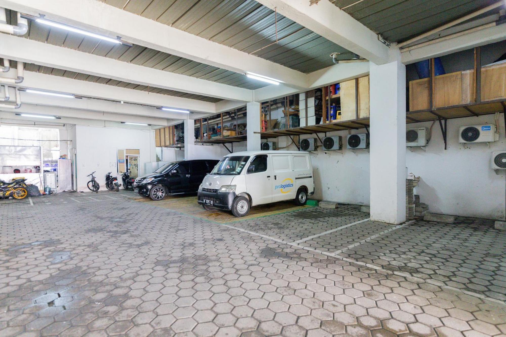 Reddoorz Plus Syariah Near Mall Pondok Indah Τζακάρτα Εξωτερικό φωτογραφία